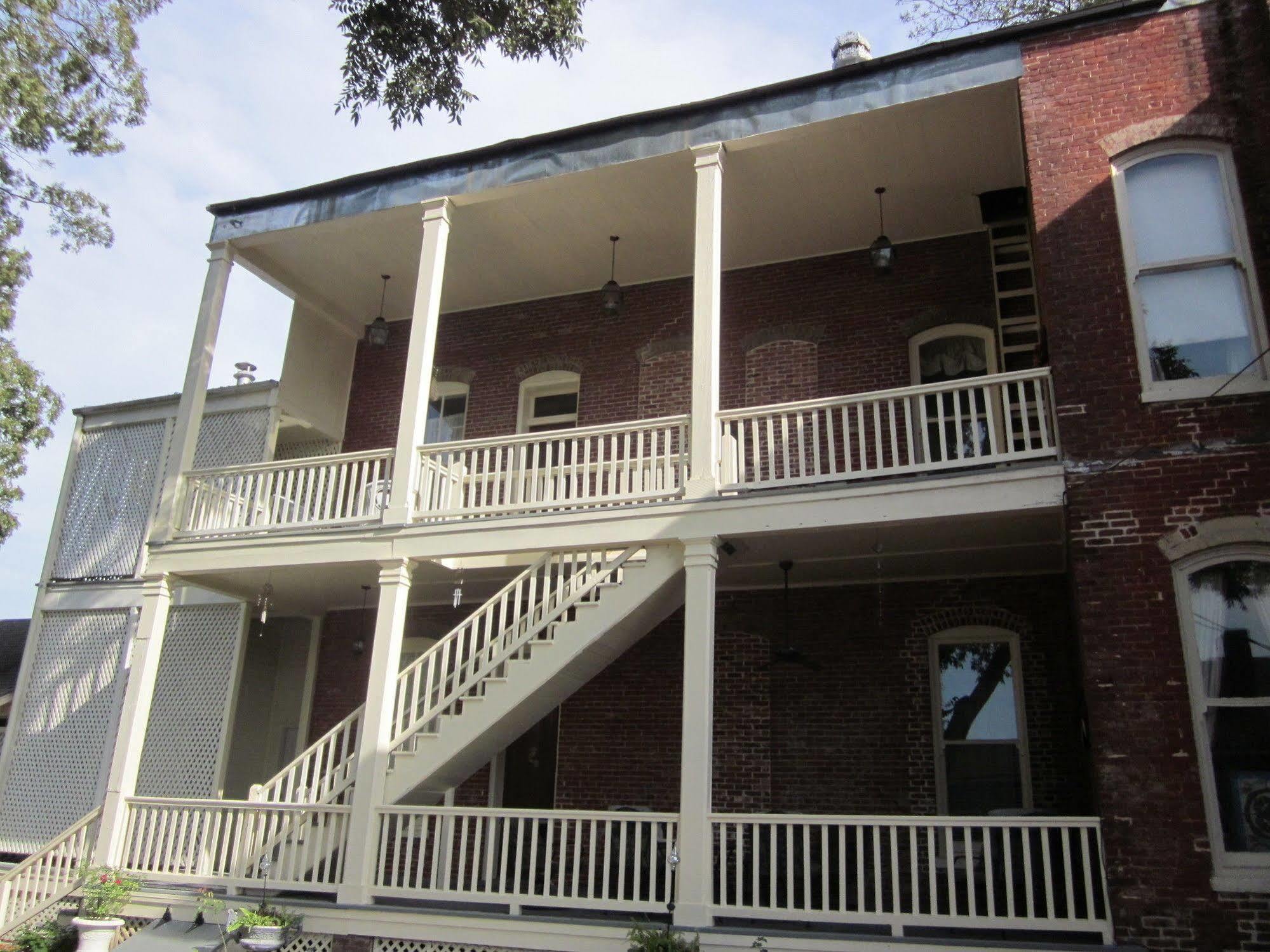 Baer House Inn Vicksburg Exterior photo